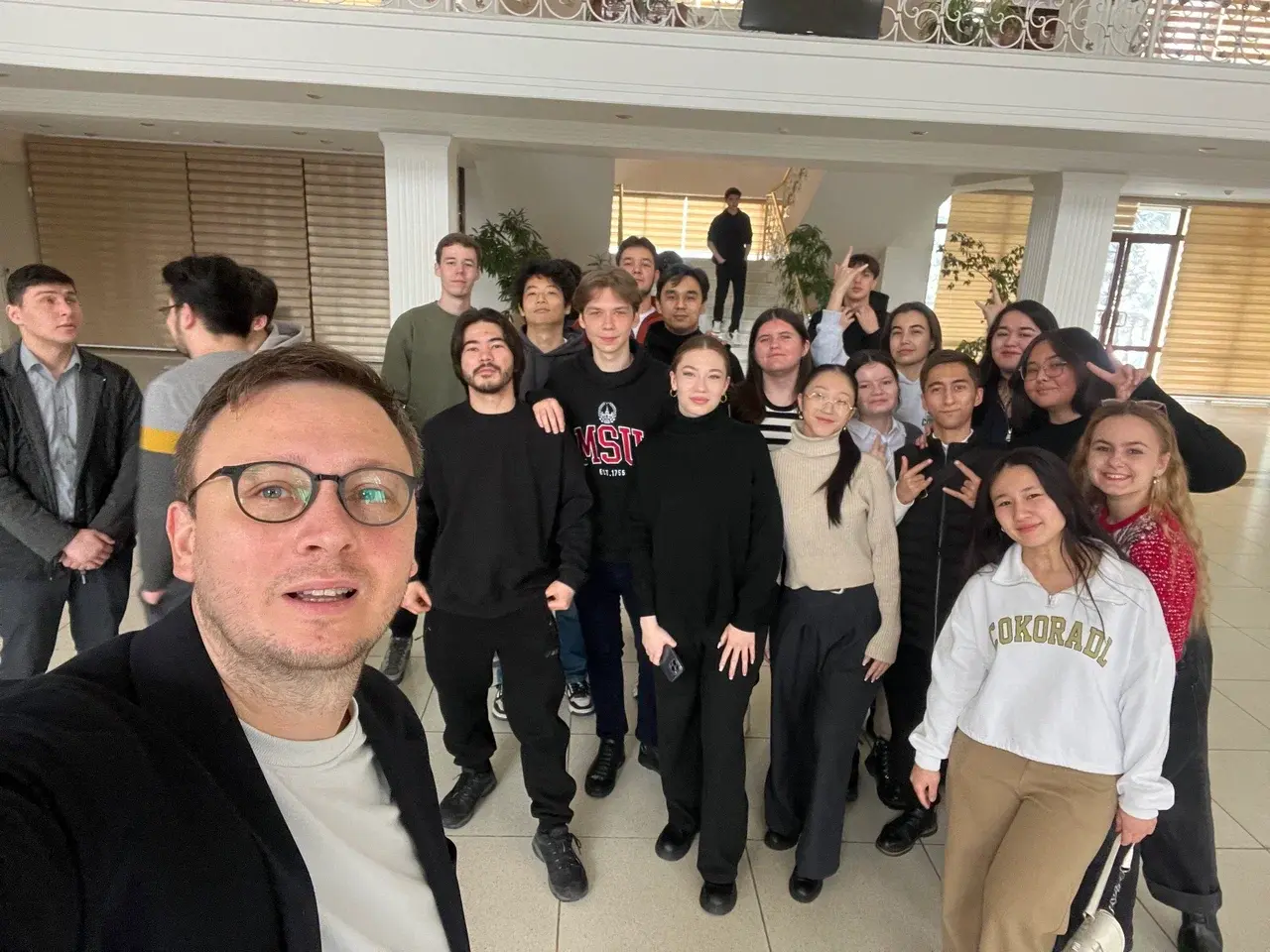 Евгений Буянов. Спецкурс в Ташкентском филиале МГУ: дизайн-мышление и креативность